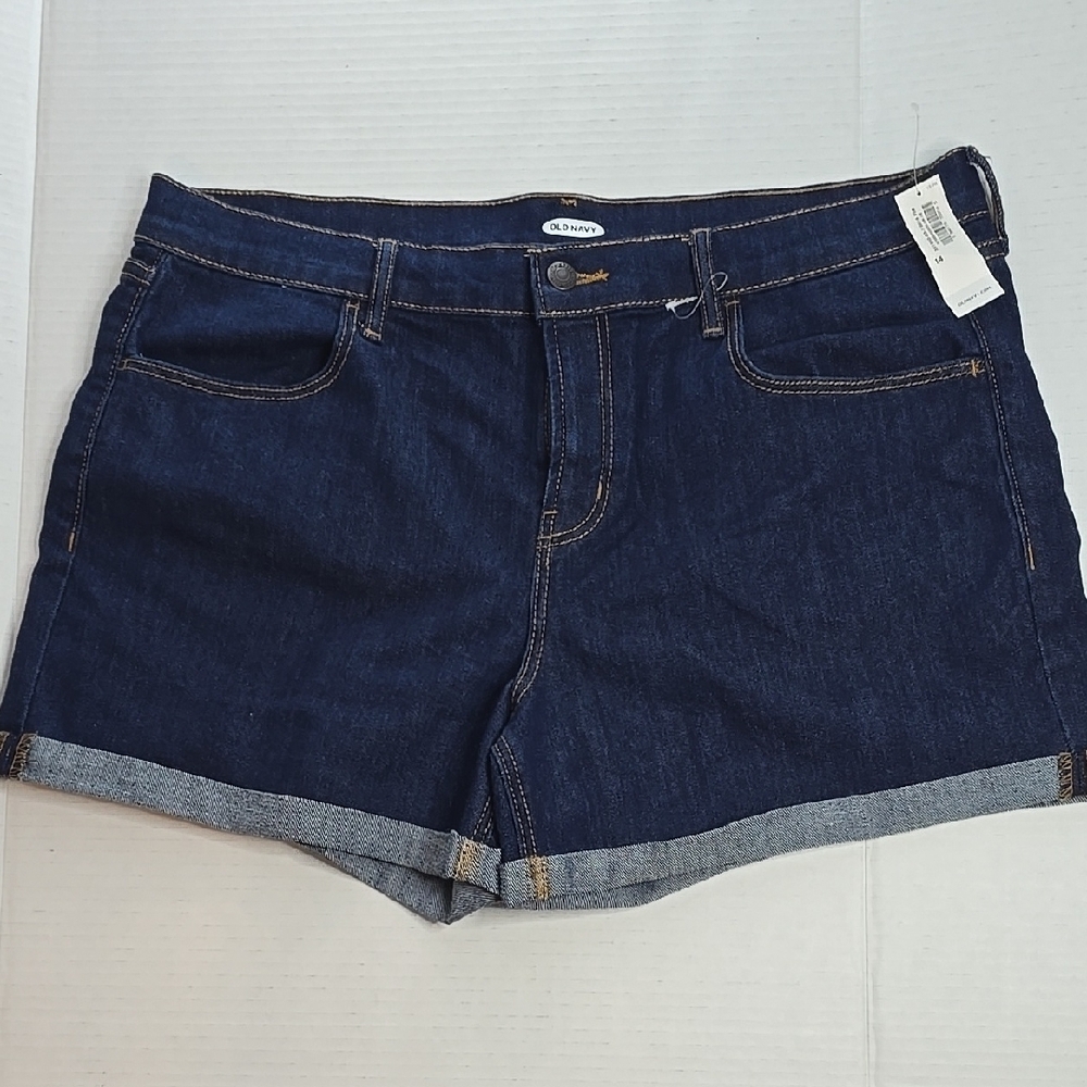 Old Navy Boyfriend Denim Shorts - Womens- Size 14